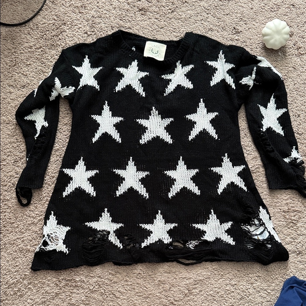 Black and White Star Pattern Sweater
